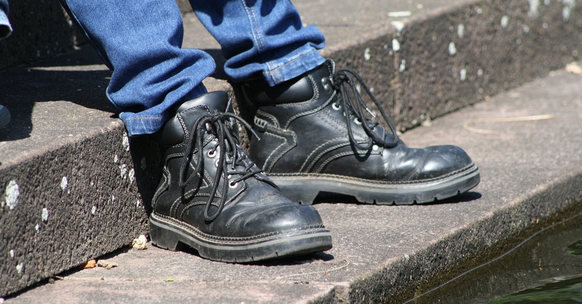 steel toe work boots